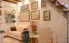 Charming Apartment In The Navigli District - 4 People