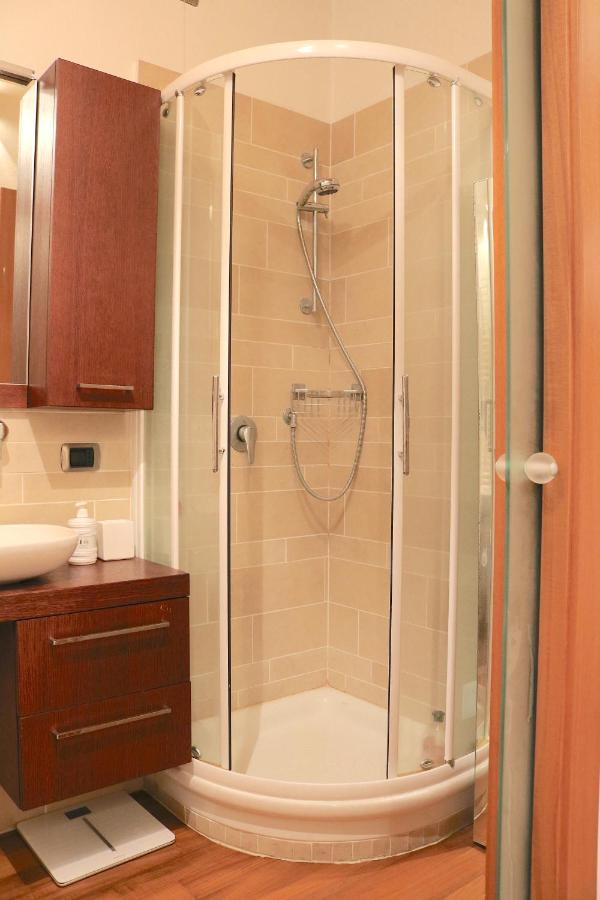 Charming Apartment In The Navigli District - 4 People Milán Exterior foto